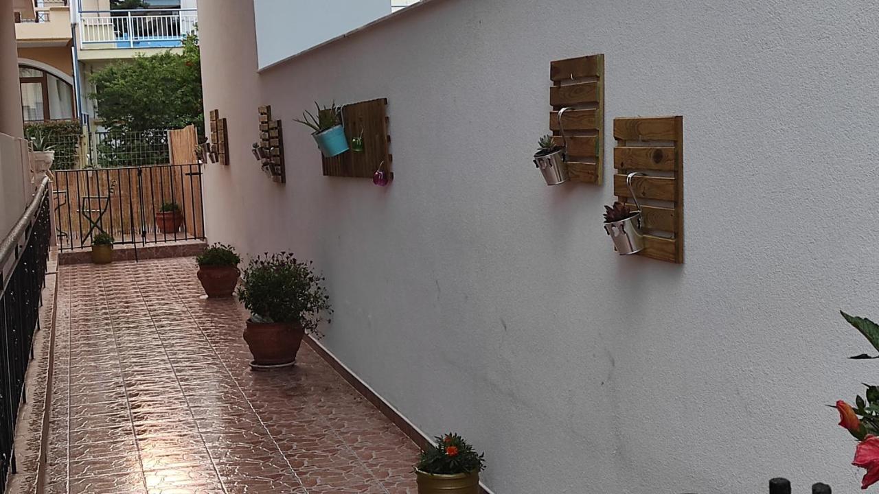 אפרטהוטל לפטוקריה Garden House Katerina מראה חיצוני תמונה